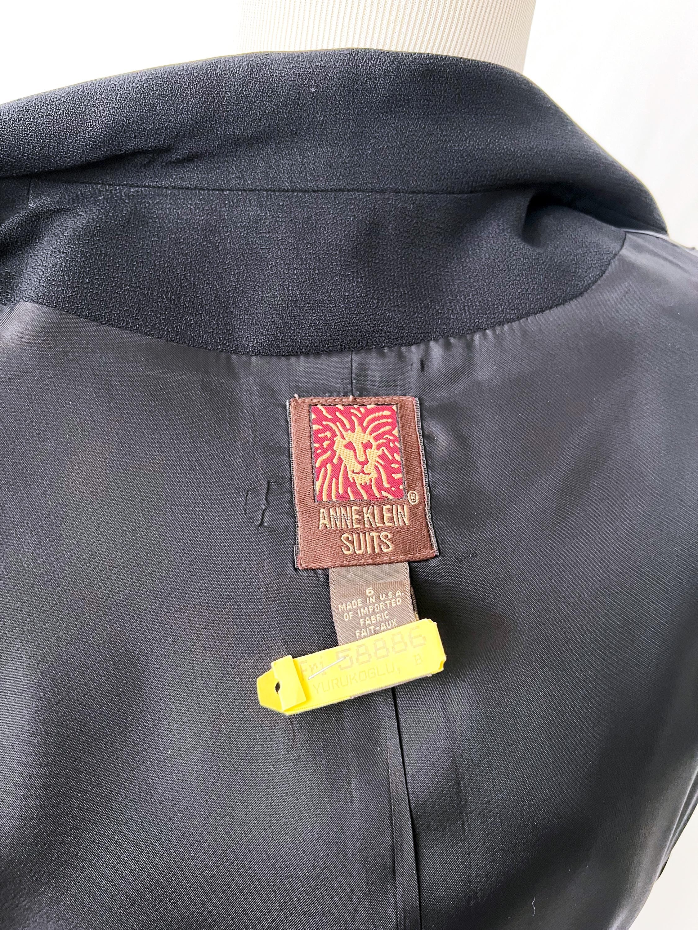 anne klein 1980s black blazer / preppy country club gold buttons / medium