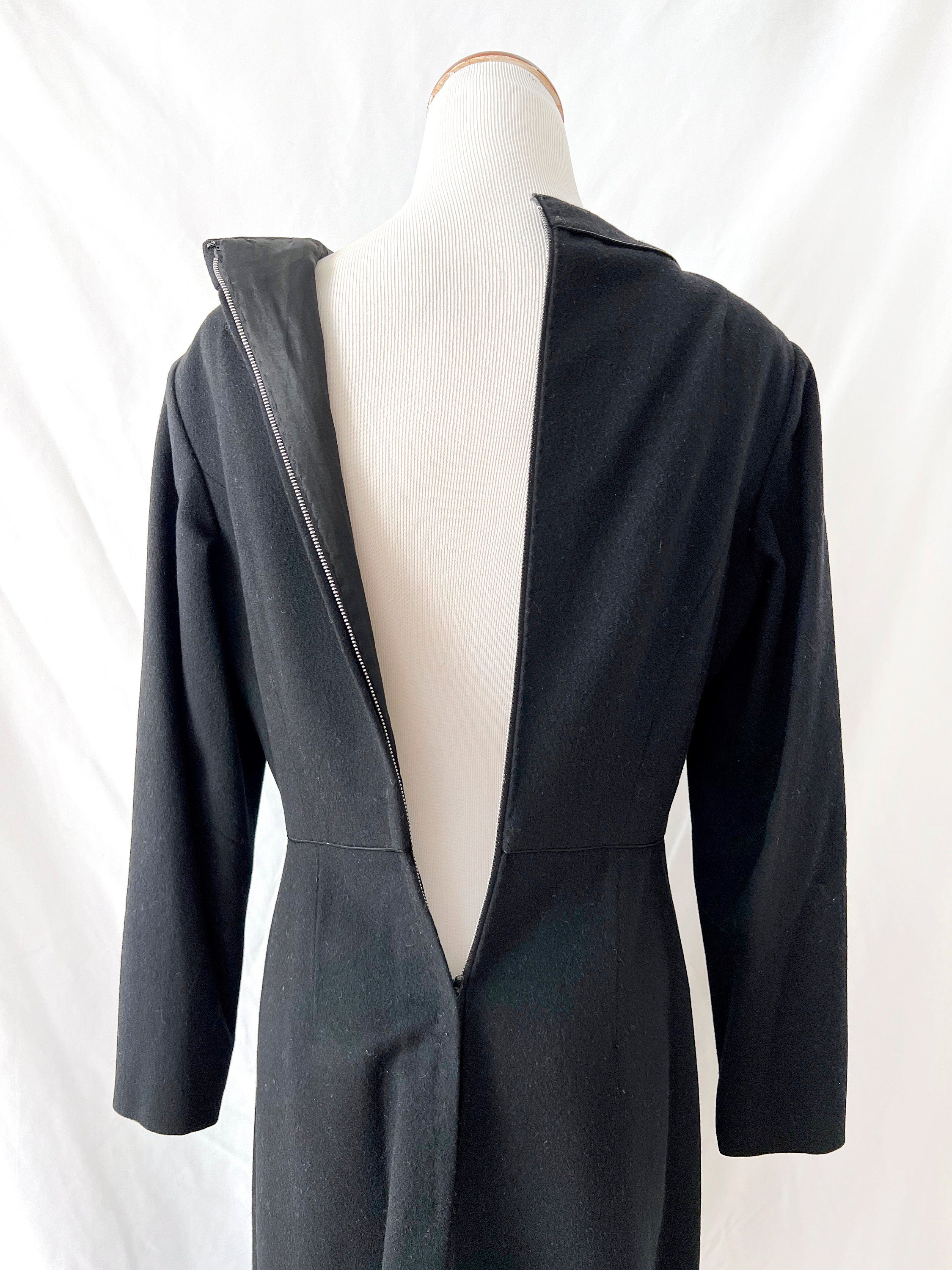 Vntg Black Wool Dress with Lace Collar Size  6