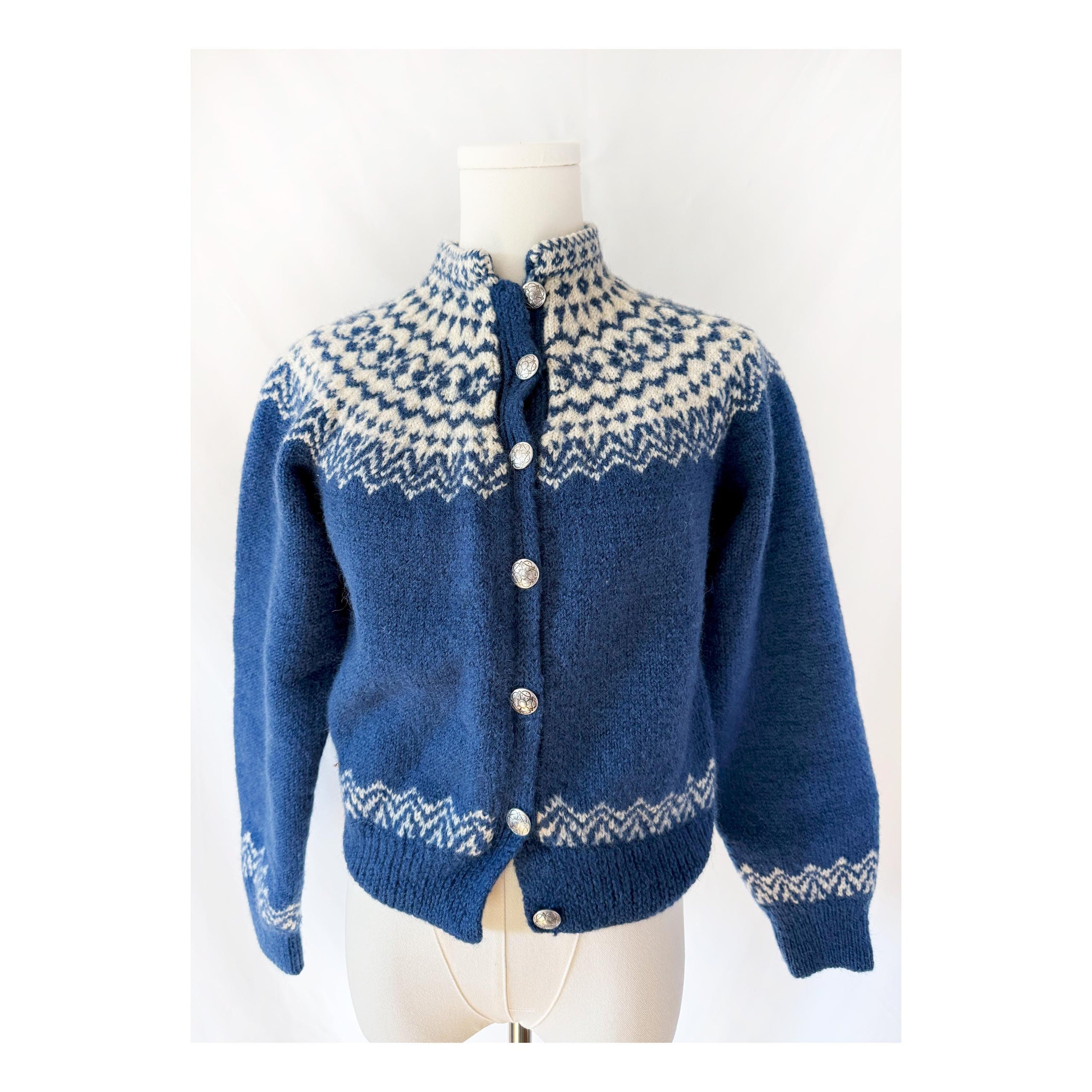 1960s Blue and White Norwegian Cardigan Sweater XS