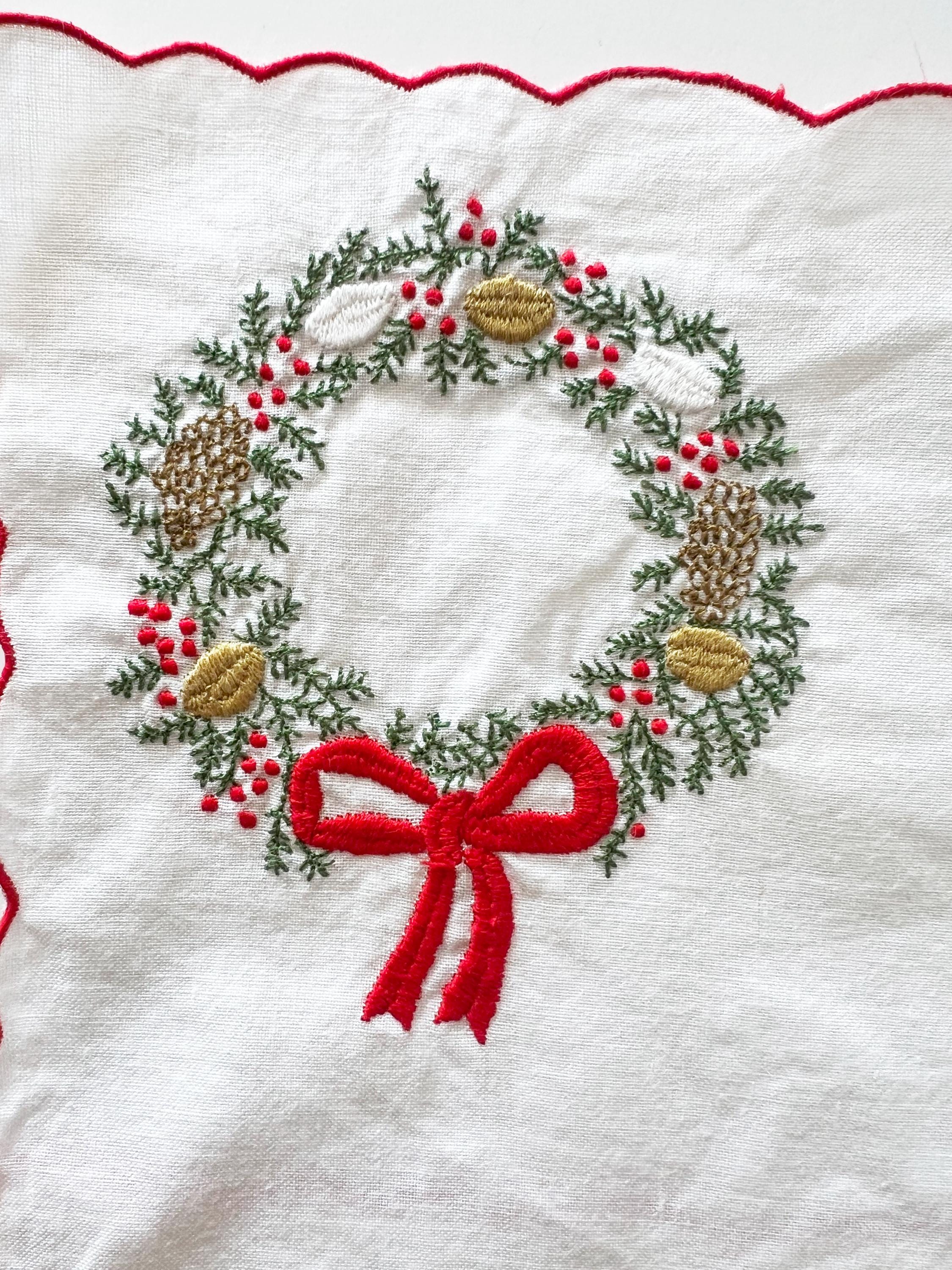 christmas wreath placemats and napkins