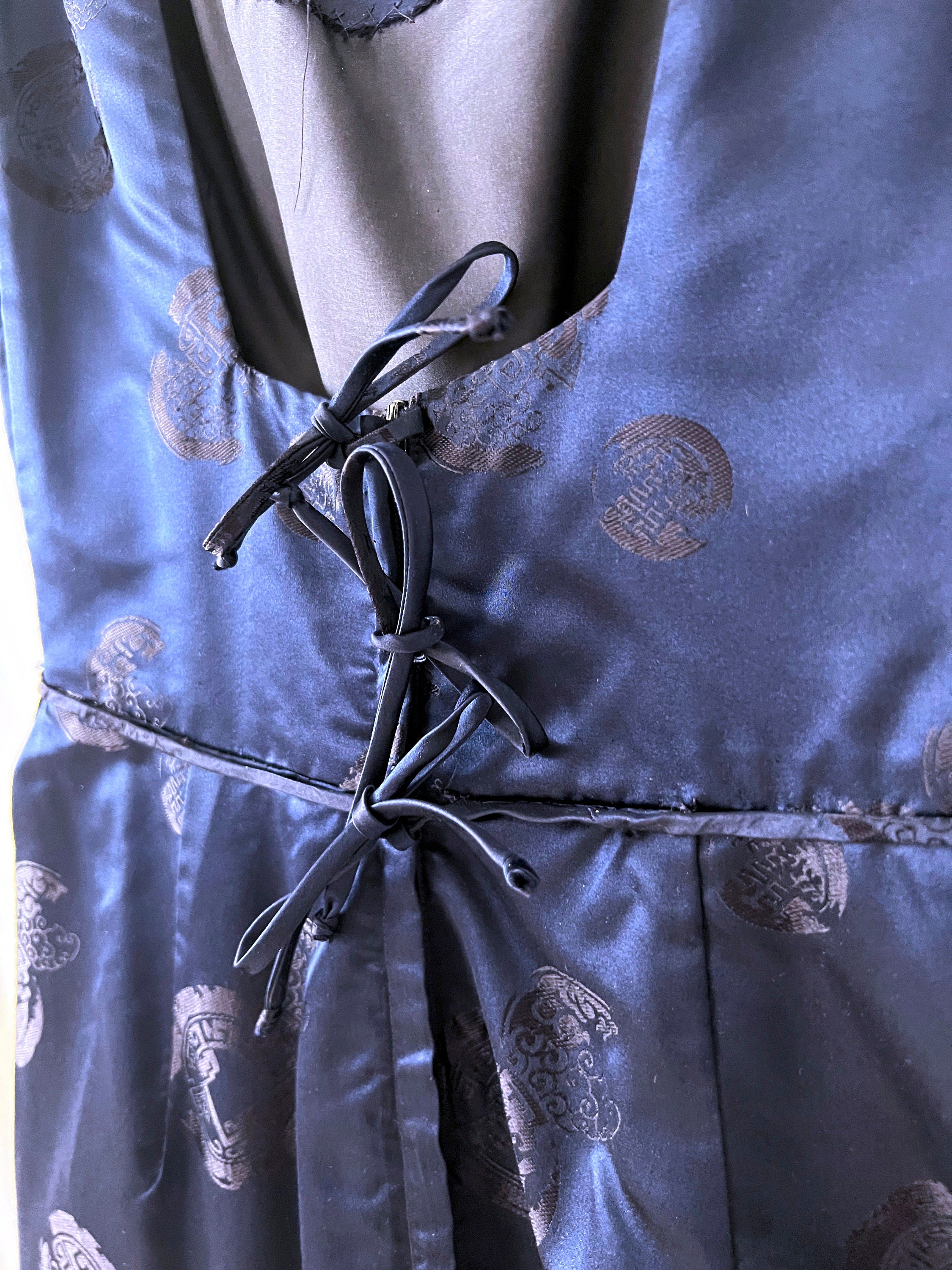 1950s / 1960s vintage dark blue chinese silk dress xs - small