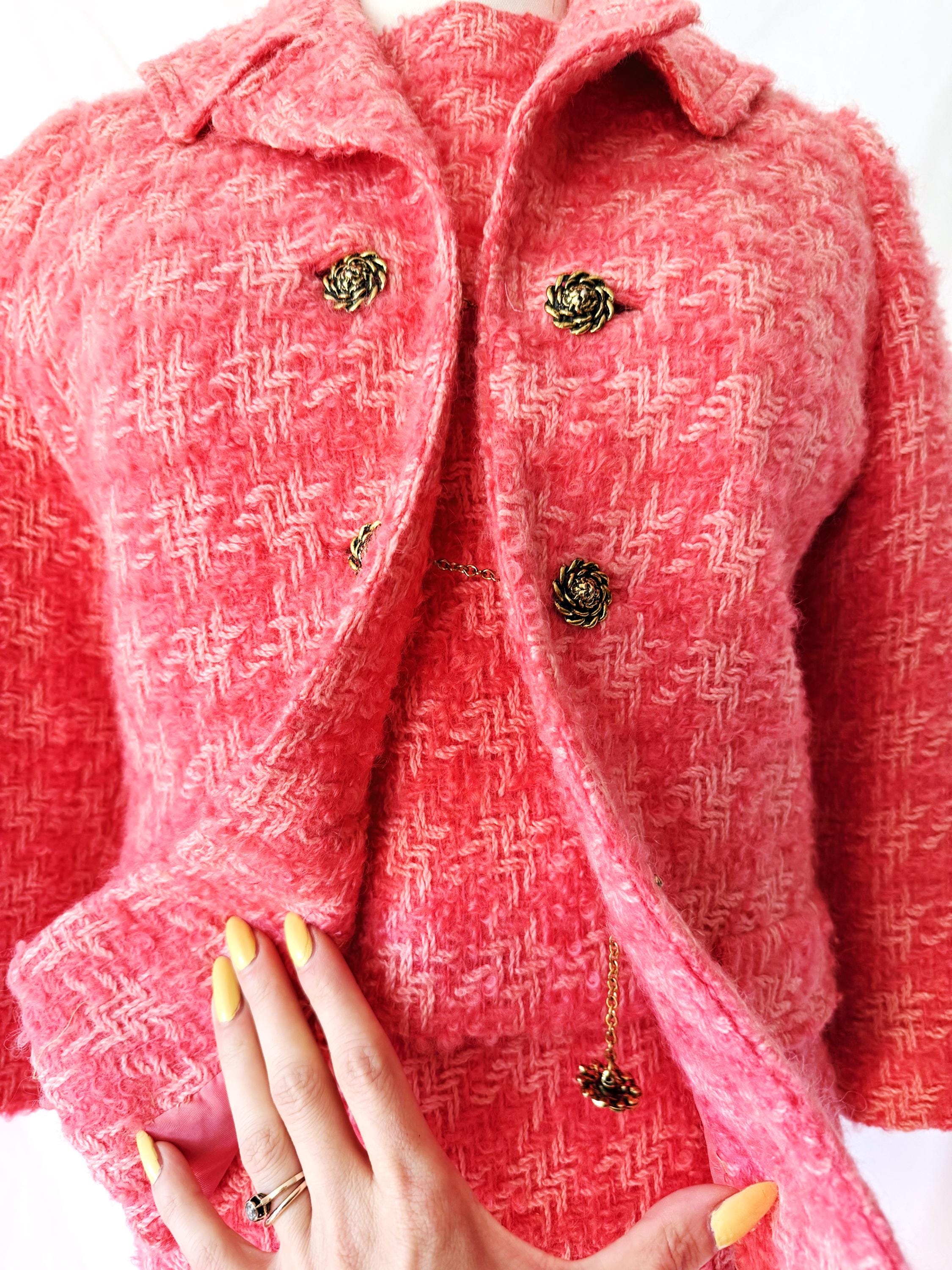1960s Pink Boucle Wool Tweed Skirt Suit XSmall