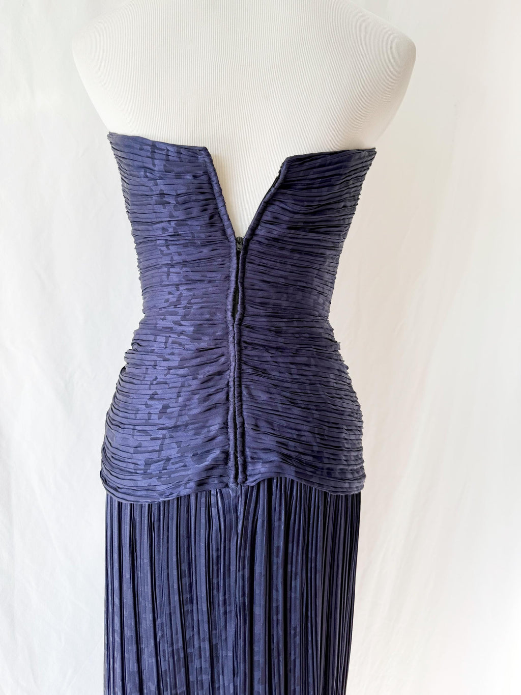 Vintage 1980s Purple Column Gown  / Michael Casey / Small