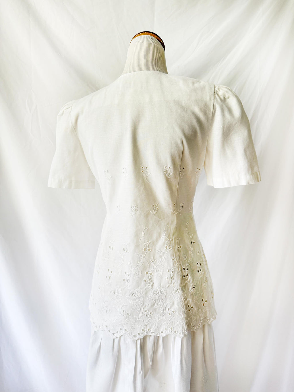 White Eyelet Cotton 2Piece Skirt Set Size 6