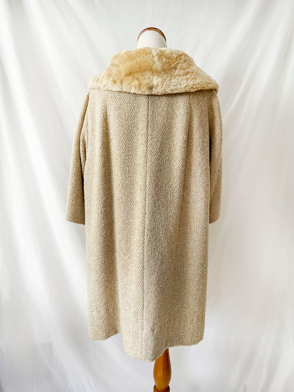 Vintage 1960s Swing Coat, Big Buttons, Retro Mod 60s Winter Jacket, Medium