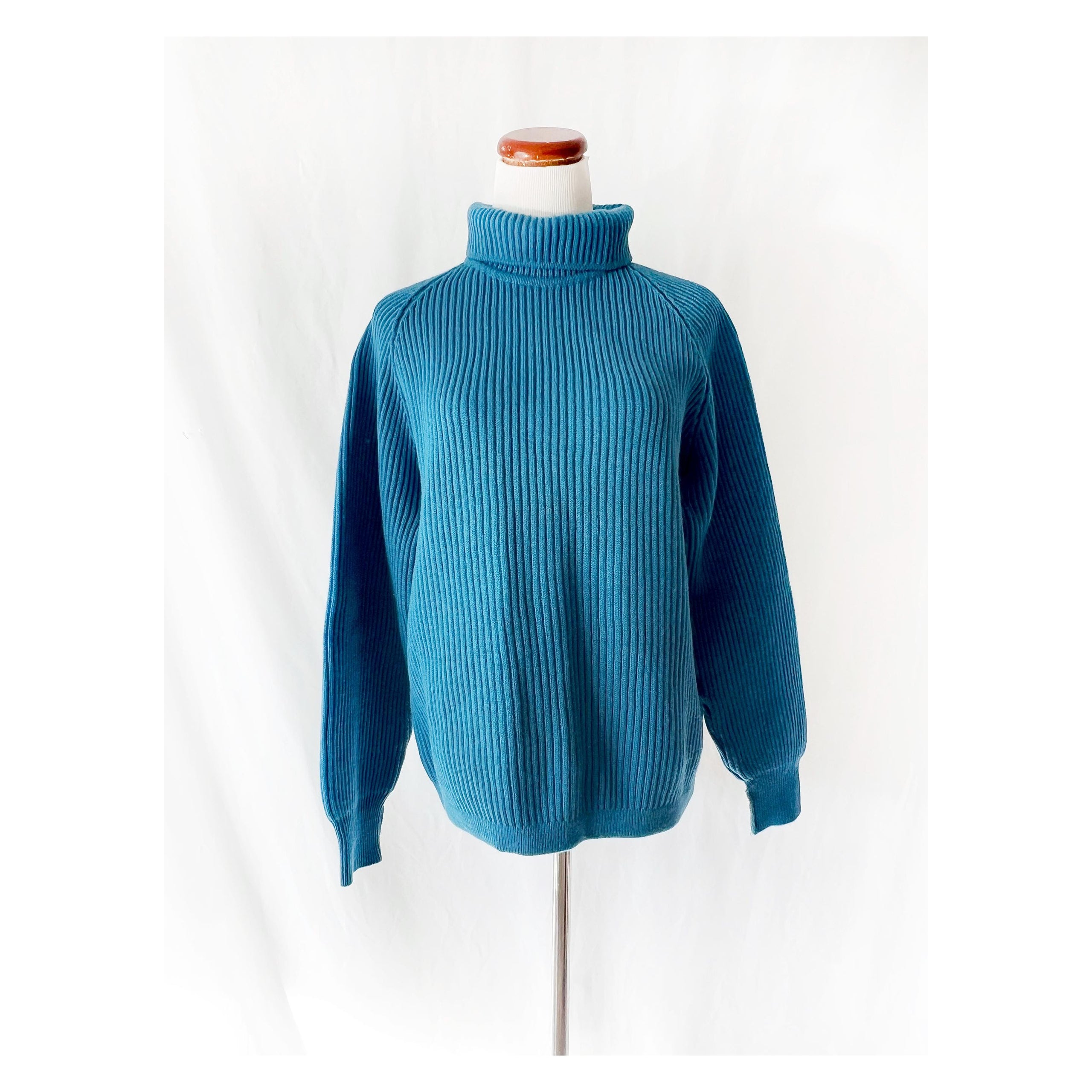 jaeger vintage 1960s scottish wool sweater medium / large