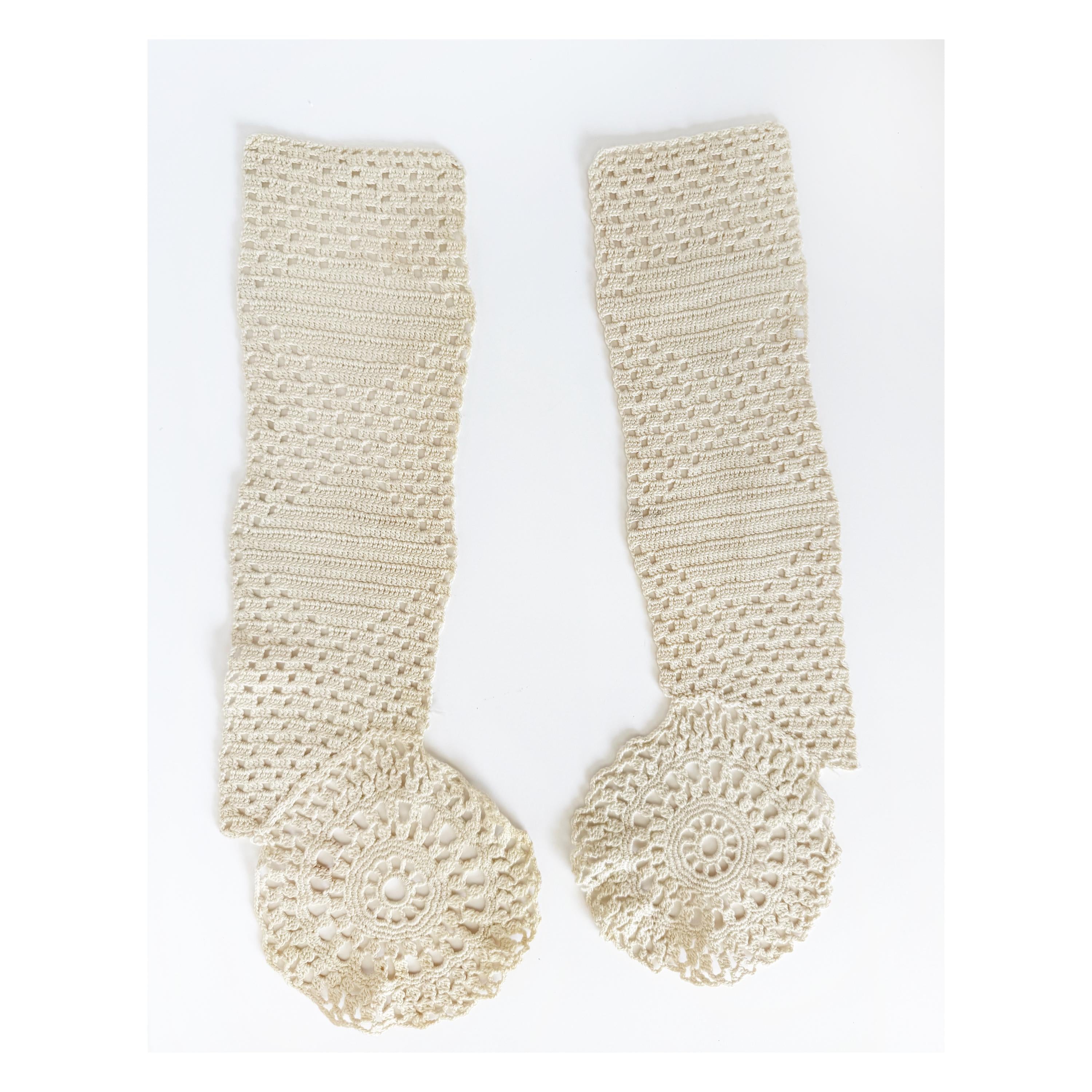 Vintage Crochet Antimacassar Arm Chair Covers: 1940s Decorative Pair