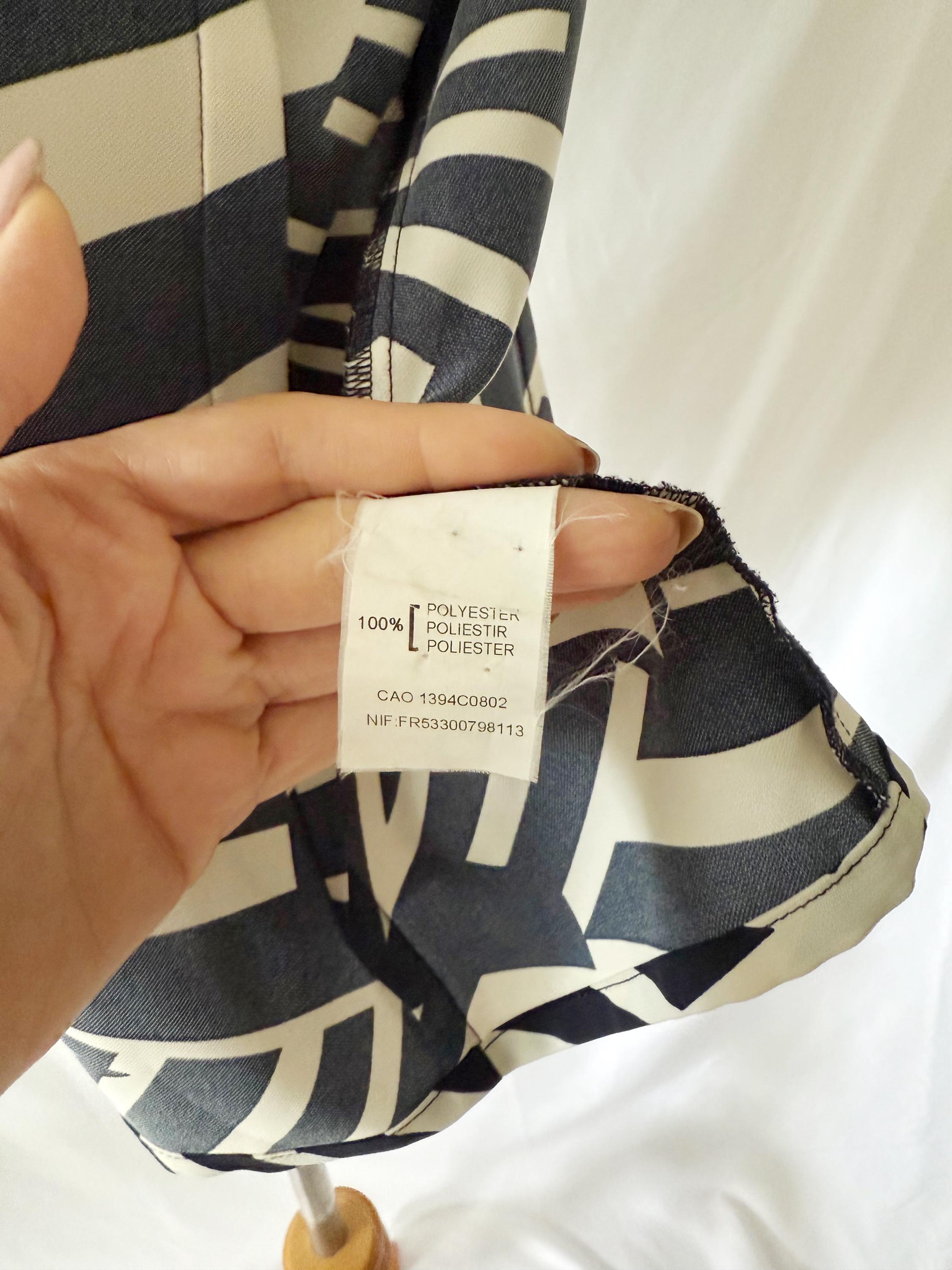 Rodier Navy Blue and  White Star Abstract Button Down Top Blouse sz 8