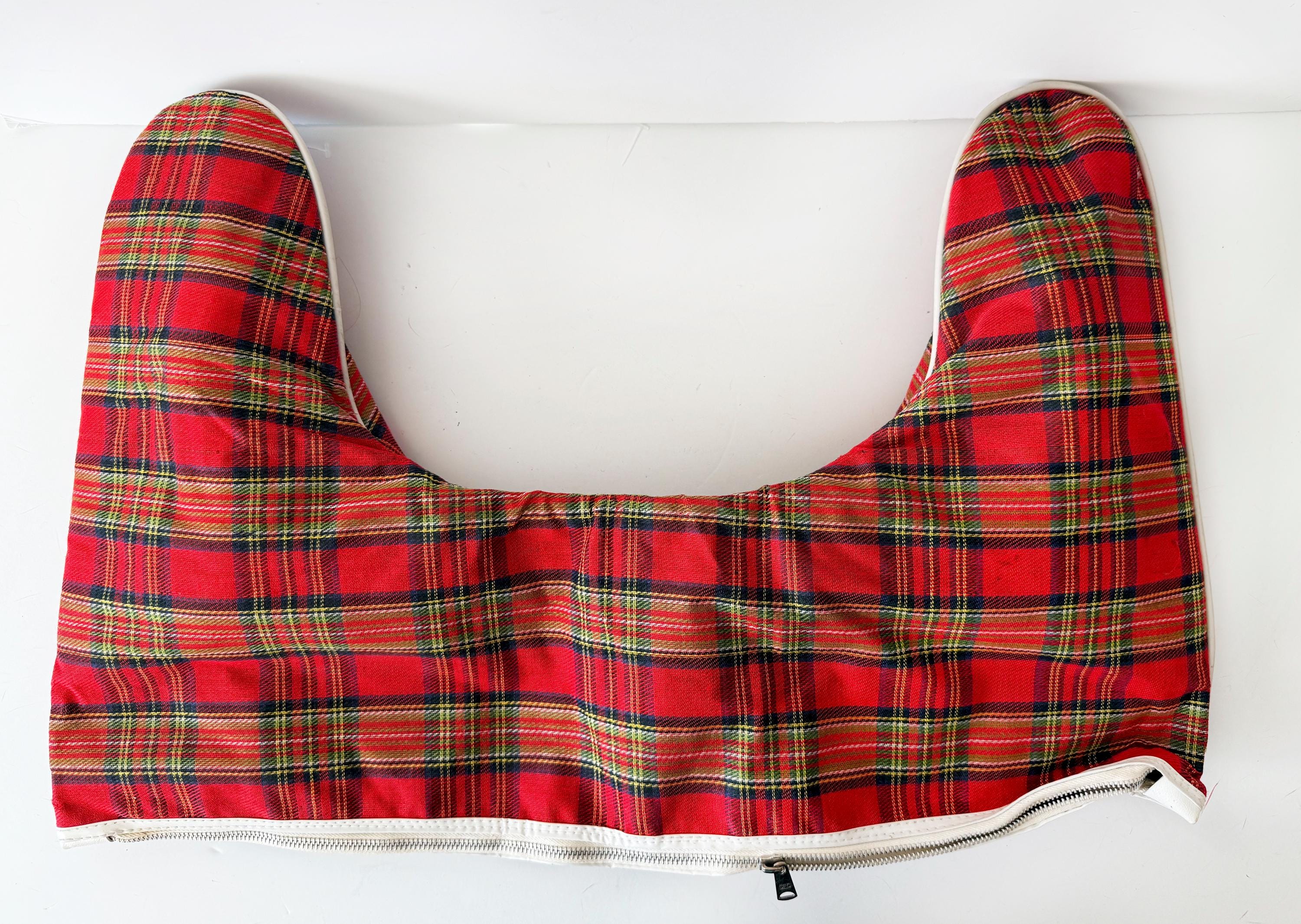 vintage ice skates for kids with plaid carrying case