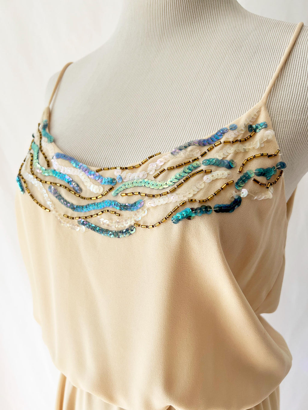 Vntg 1970s AJ Bari  for neiman marcus sequined party dress with shrug medium